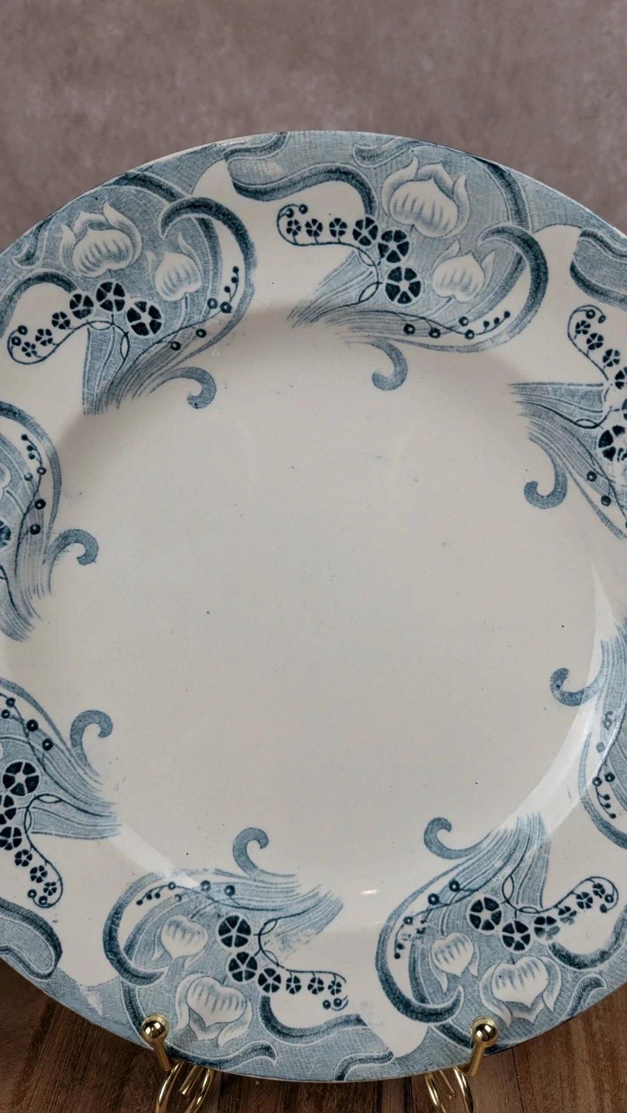 Assiette plate Longwy modèle Champagne – décor bleu ancien