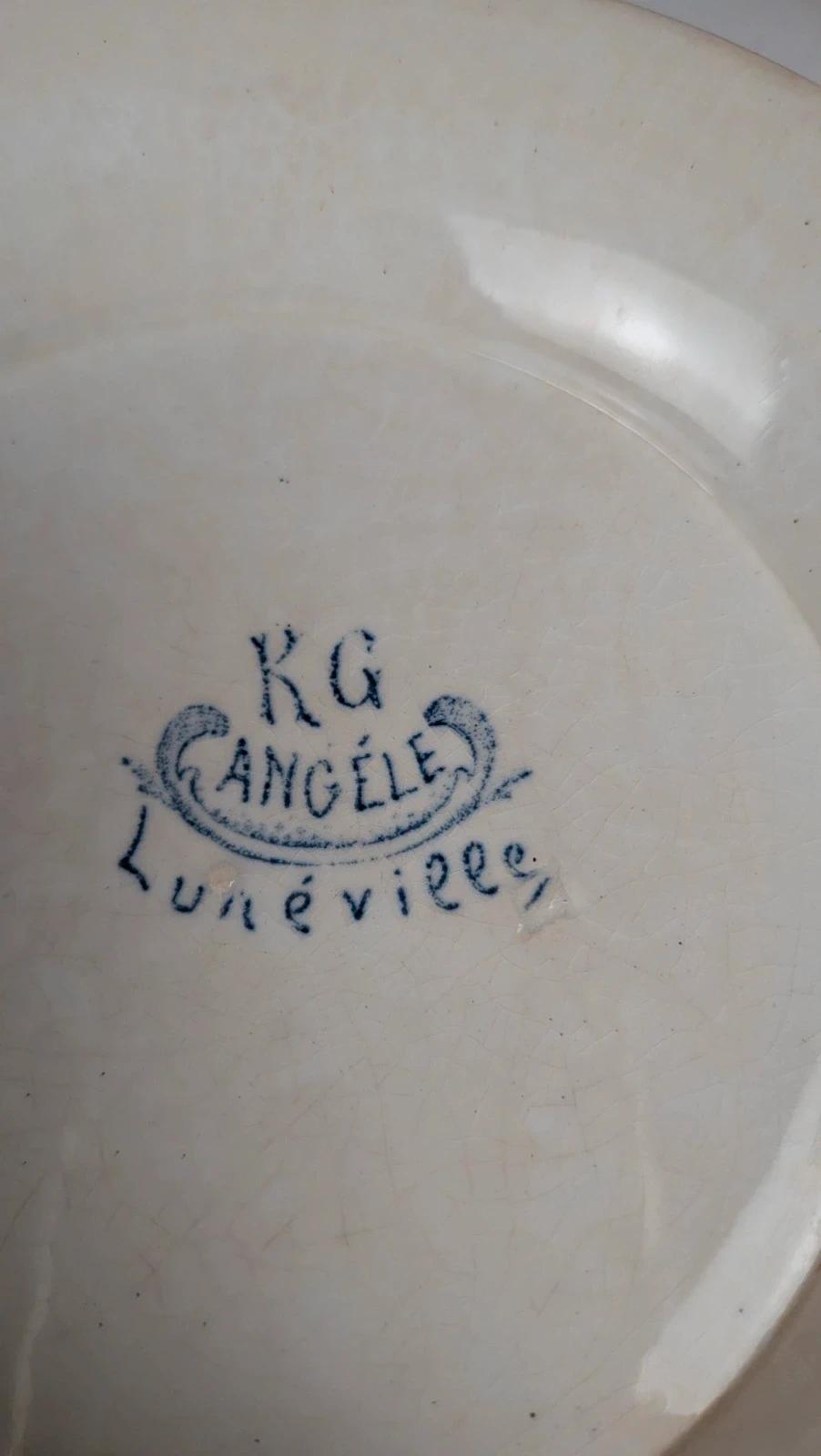 Plat sur pied ancien Kg Lunéville modèle Angèle