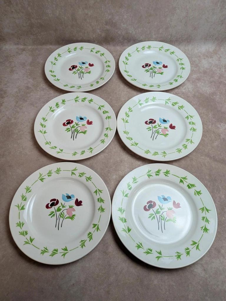 Lot de 6 assiettes plates en terre de fer Digoin Sarreguemines – Modèle Poupette – Vintage
