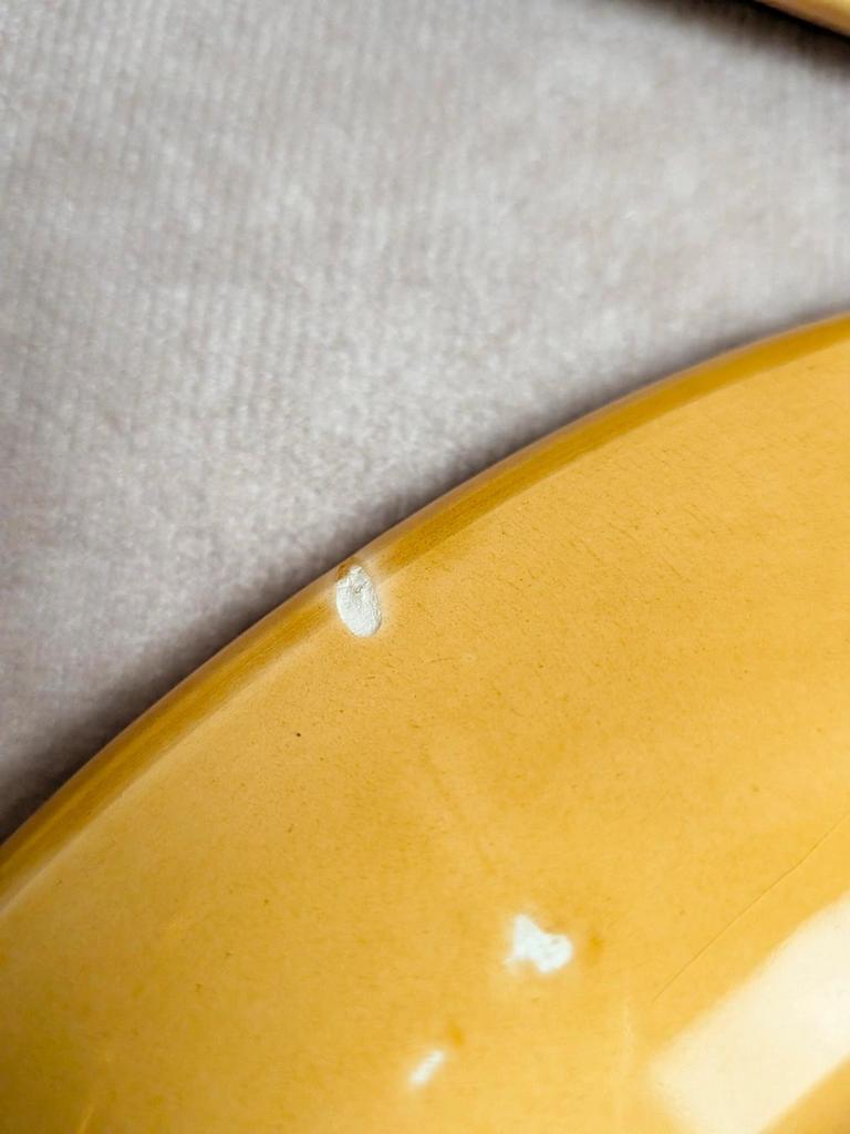 Lot de 8 assiettes à huîtres vintage en barbotine – Ateliers du Revernay