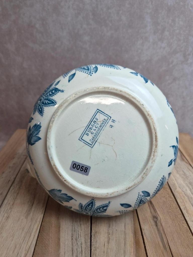 Petit broc joufflu Sarreguemines Burgos – faïence ancienne bleu et blanc