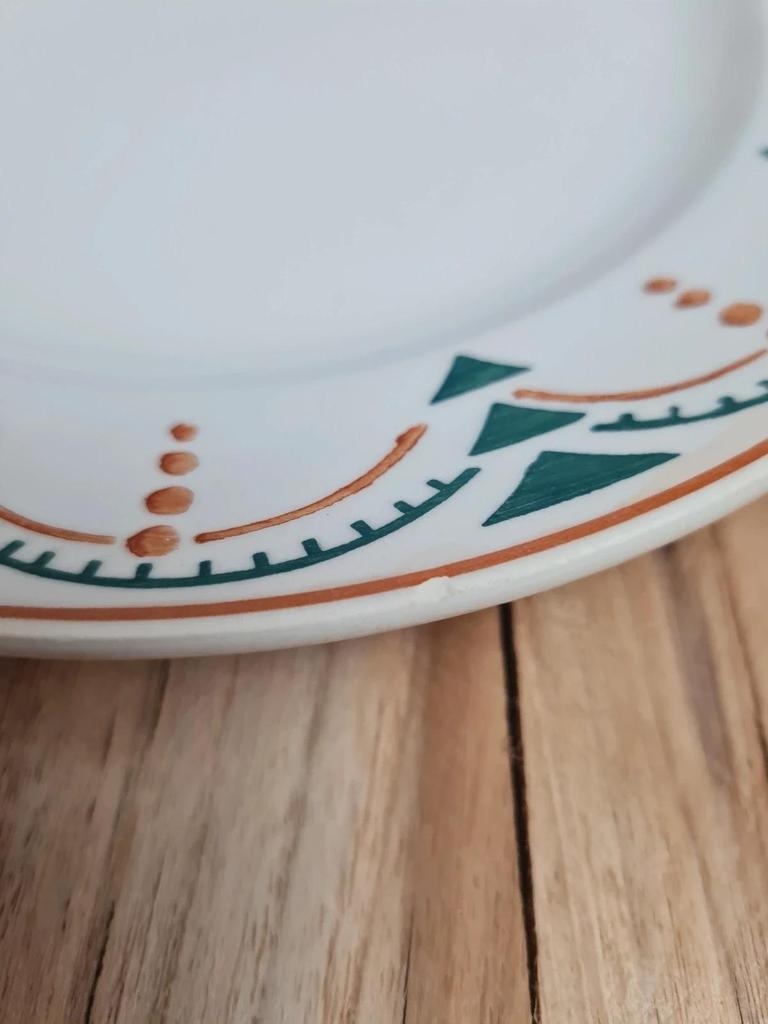 Lot 4 assiettes plates anciennes Badonviller Lunéville modèle Succao vert & brun