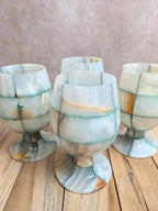 Lot de 4 verres à pied en onyx vintage