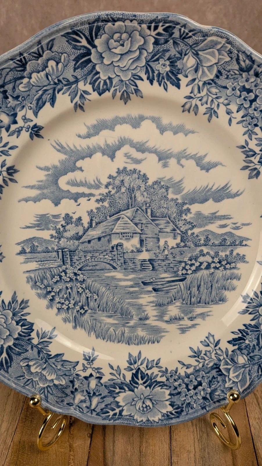 Assiette anglaise Olde Staffordshire English Village