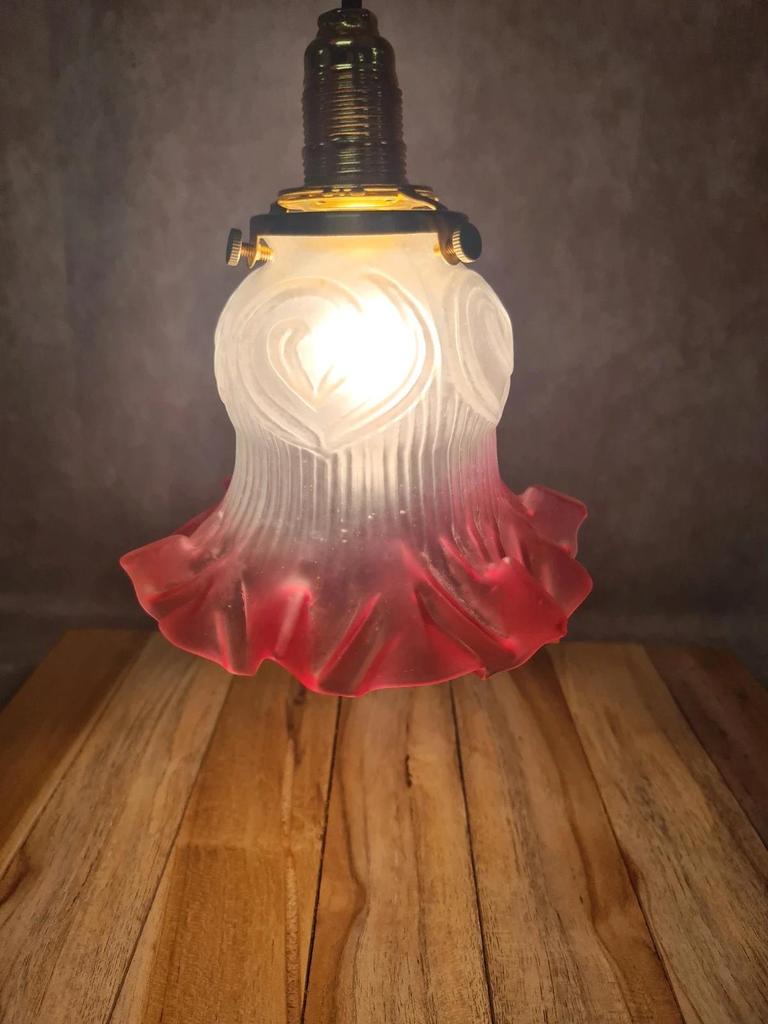 Abat-jour ancien en verre dépoli rose 🌸