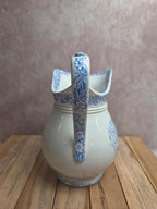 Broc ancien Jules Vieillard Bordeaux bleu & blanc – Terre de fer, décor floral – Xixe siècle