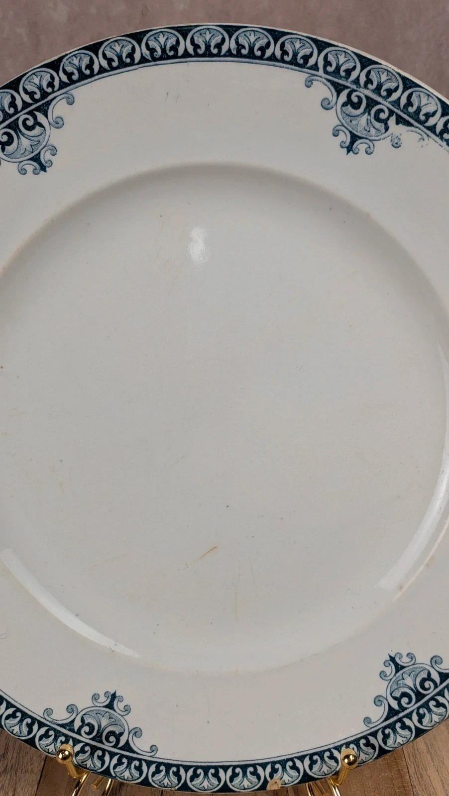 Plat ancien faïence Nord St Amand & Hamage – modèle Andrinople