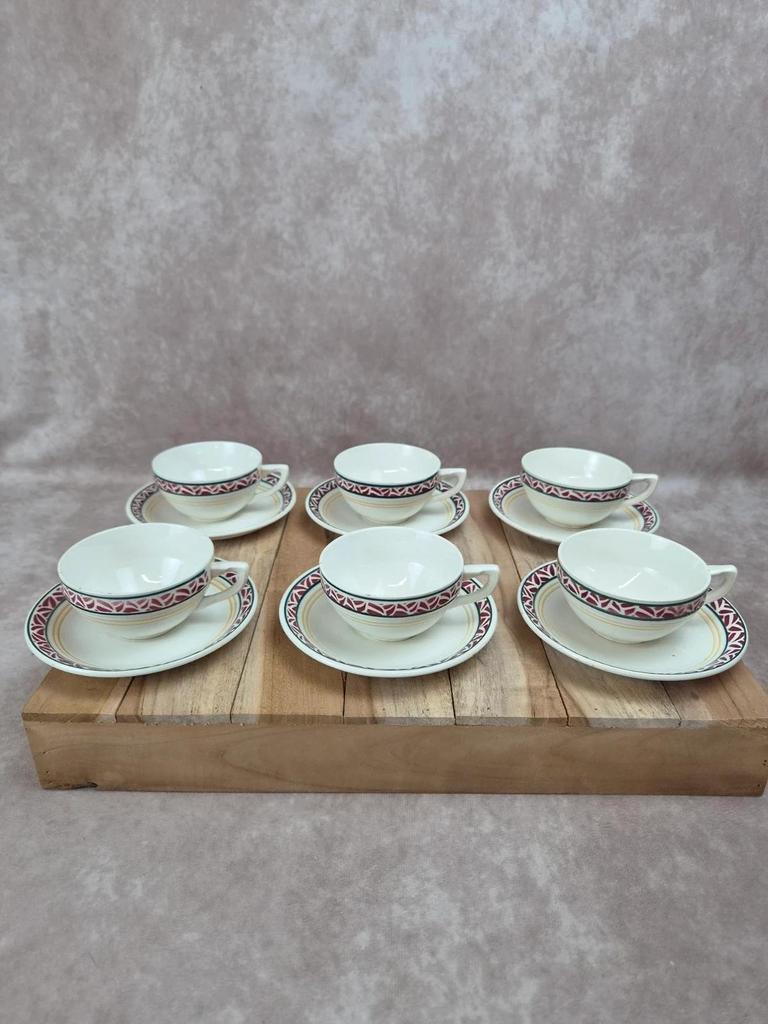 Lot de 6 tasses et sous-tasses vintage Saint-amand modèle Monaco