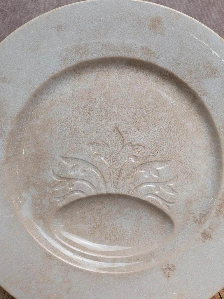 Assiette ancienne Sarreguemines modèle China terre de fer