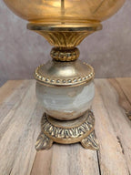 Paire de bougeoirs vintage onyx et laiton avec globes en verre ambré