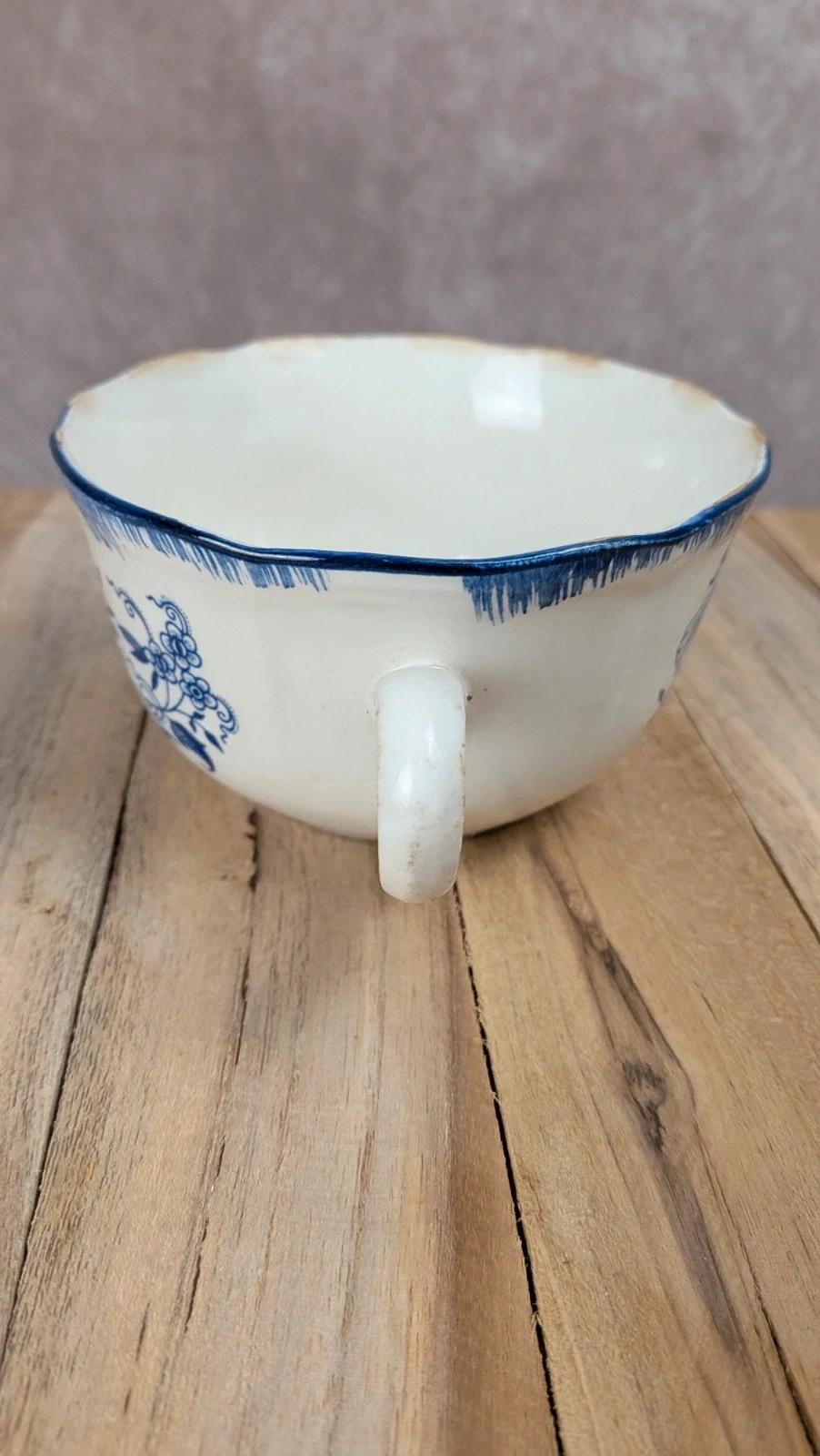 Tasse ancienne Sarreguemines bleu & blanc – Faïence française