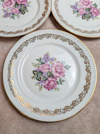 Lot de 5 assiettes plates en porcelaine de Limoges – Décor floral et dorures