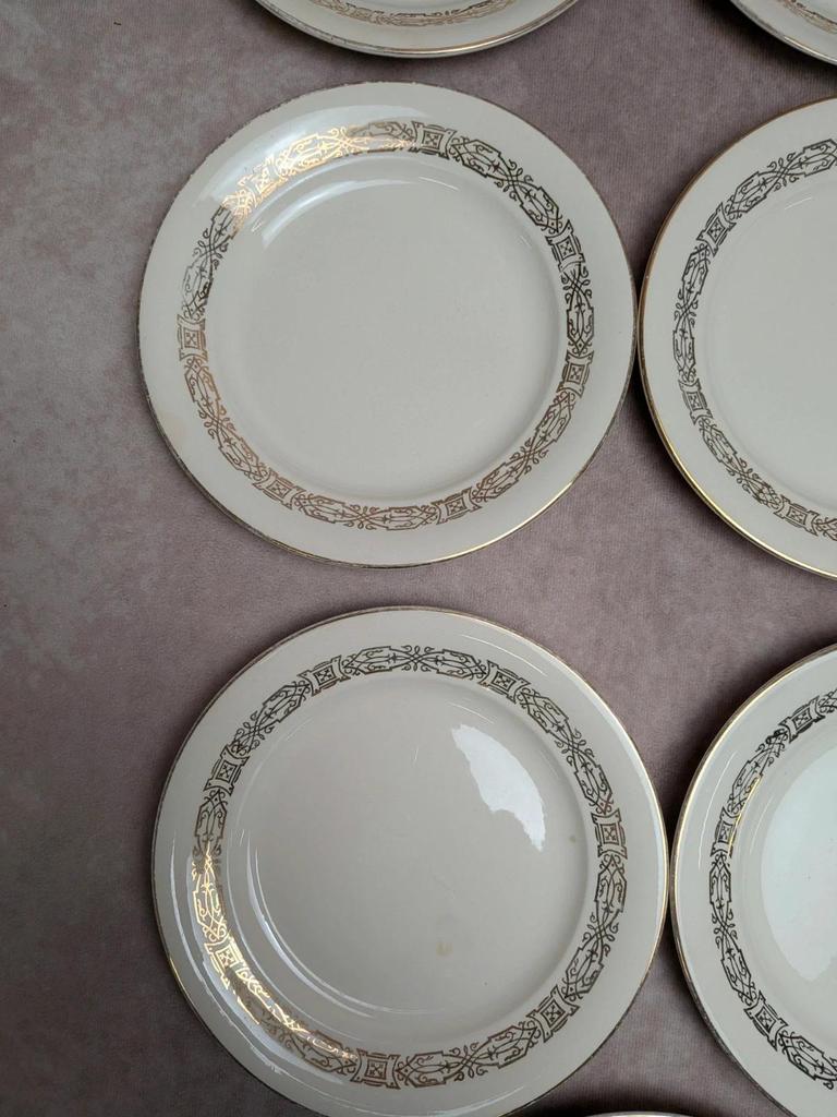 Lot de 7 assiettes à dessert Villeroy & Boch – décor doré vintage