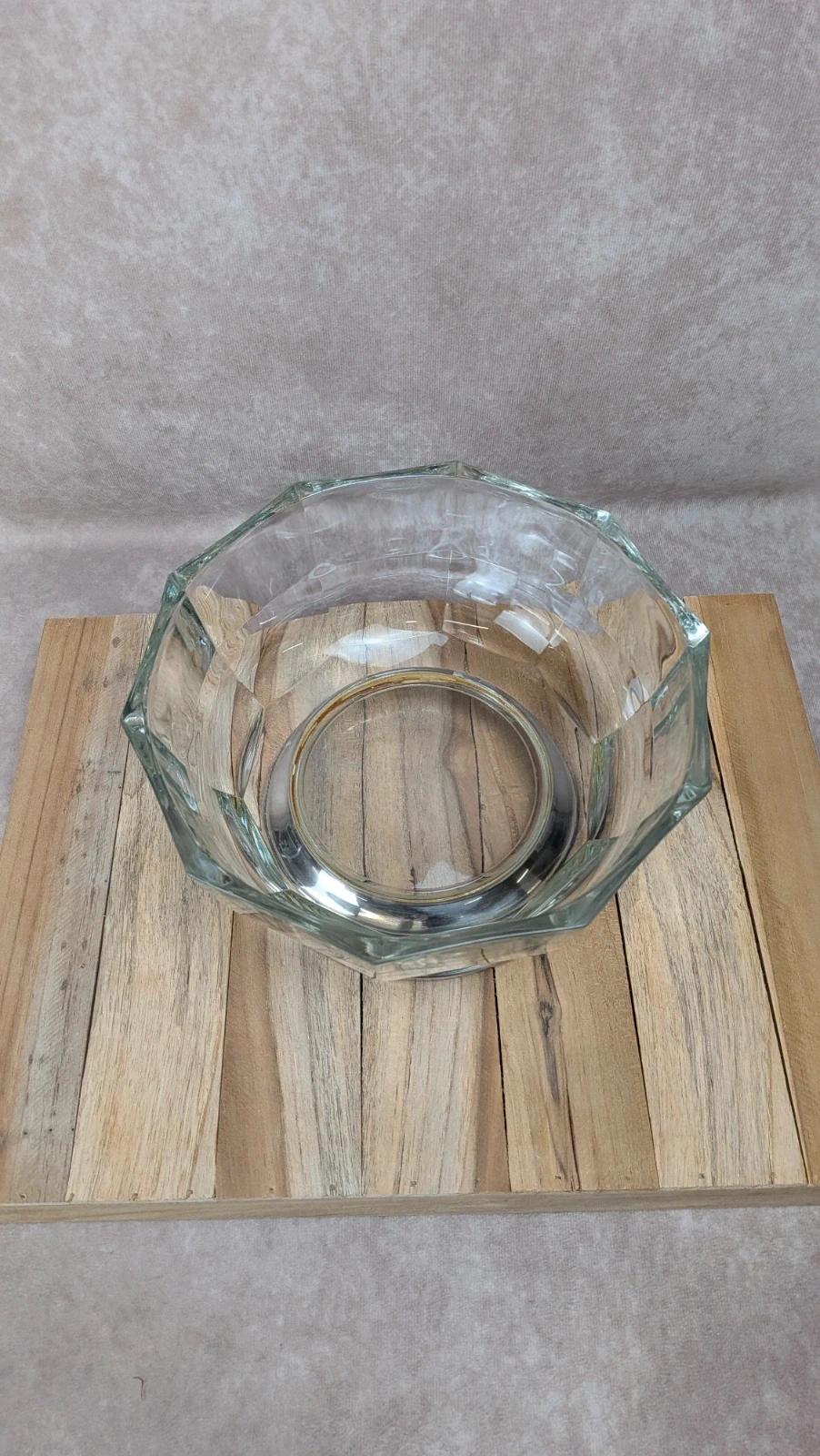 Plat / Coupe Art Déco en verre facetté et pied métal argenté – centre de table vintage