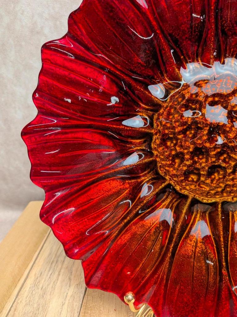 Assiette vintage en verre rouge ambré