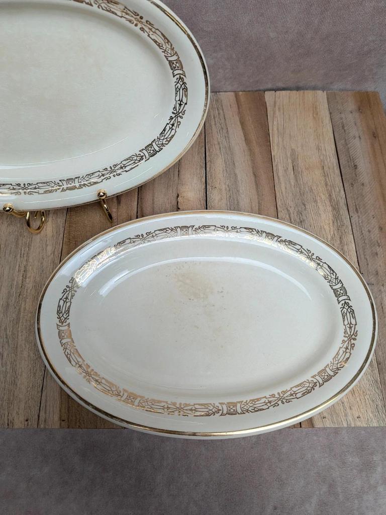 Lot de 2 petits plats ovales Villeroy & Boch – décor doré vintage
