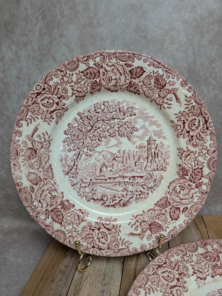 Lot de 2 assiettes style anglaises Lunéville terre de fer rouge décor champêtre
