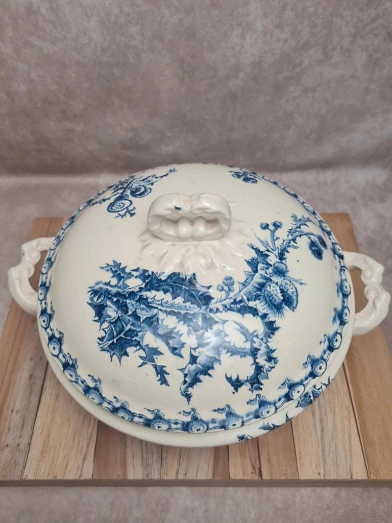 Soupière ancienne Gien modèle Chardon – Terre de fer bleu
