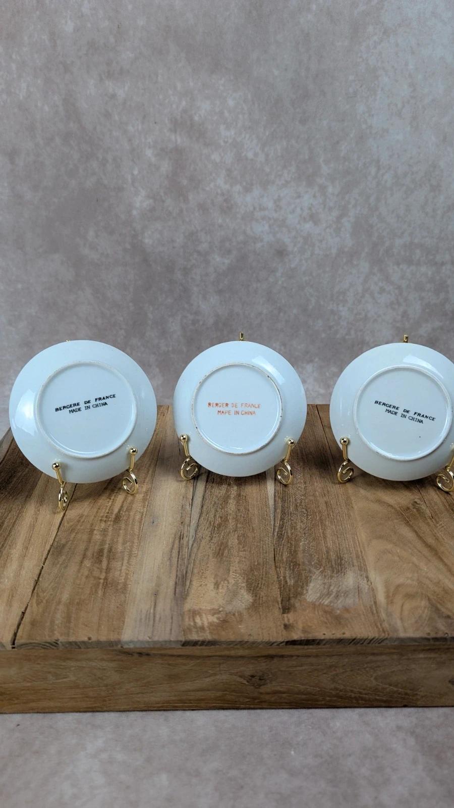 Lot de 3 mini soucoupes Bergère de France – motifs oiseaux & fleurs dorées