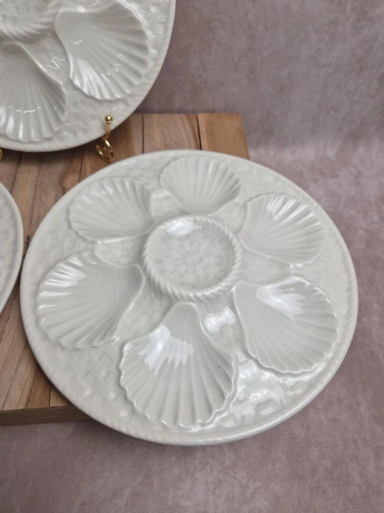Lot de 3 assiettes à huîtres / coquillages Chantilly France – Blanc craquelé