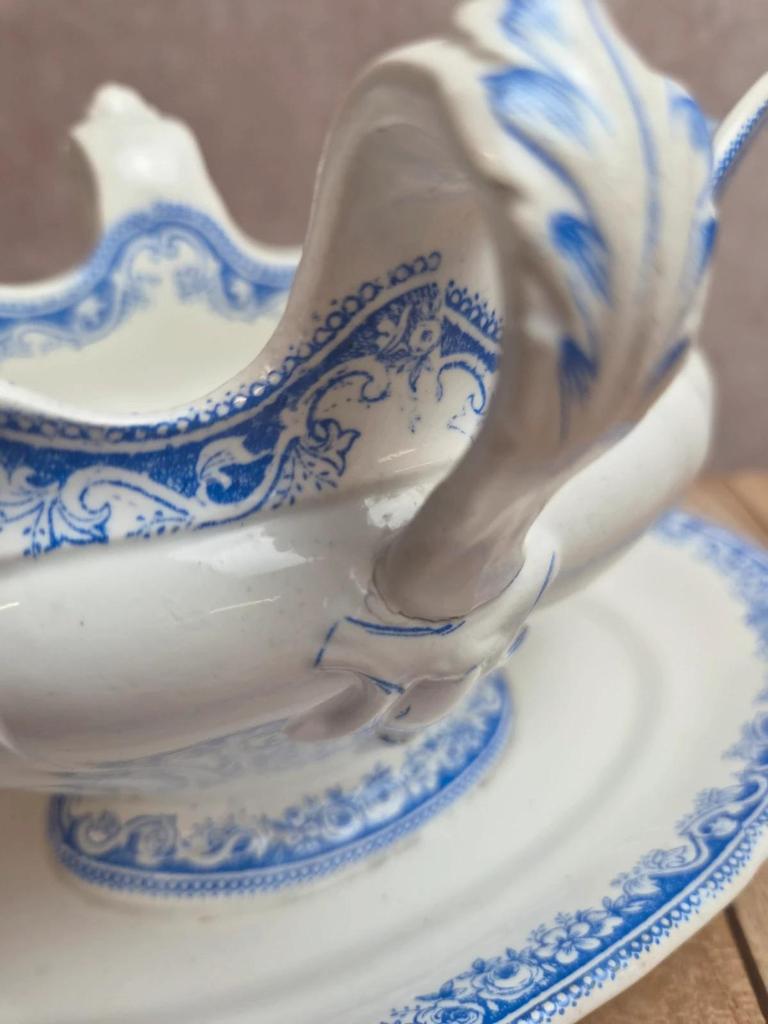 Saucière ancienne Jules Vieillard & Cie Bordeaux – Modèle Guirlande - Faïence fine Xixe