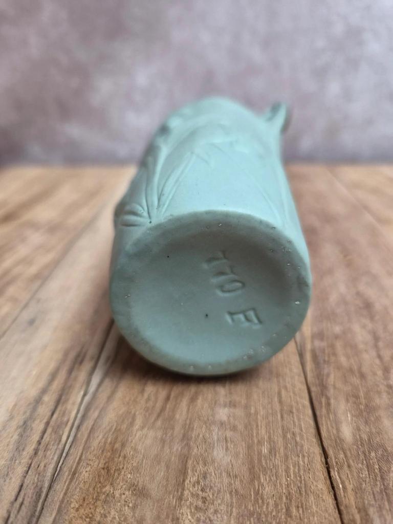 Vase Art nouveau Schäfer & Vater Jugendstil biscuit vert vers 1900
