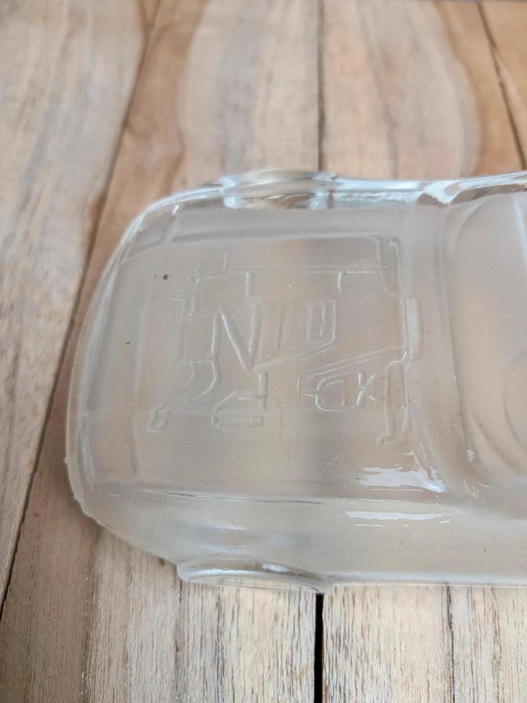 Voiture miniature en verre moulé transparent – Décoration vintage