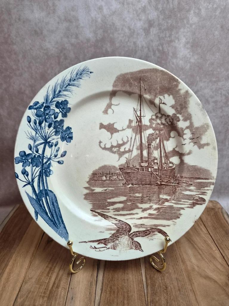 Assiette ancienne Terre de Fer Clairefontaine modèle Marine