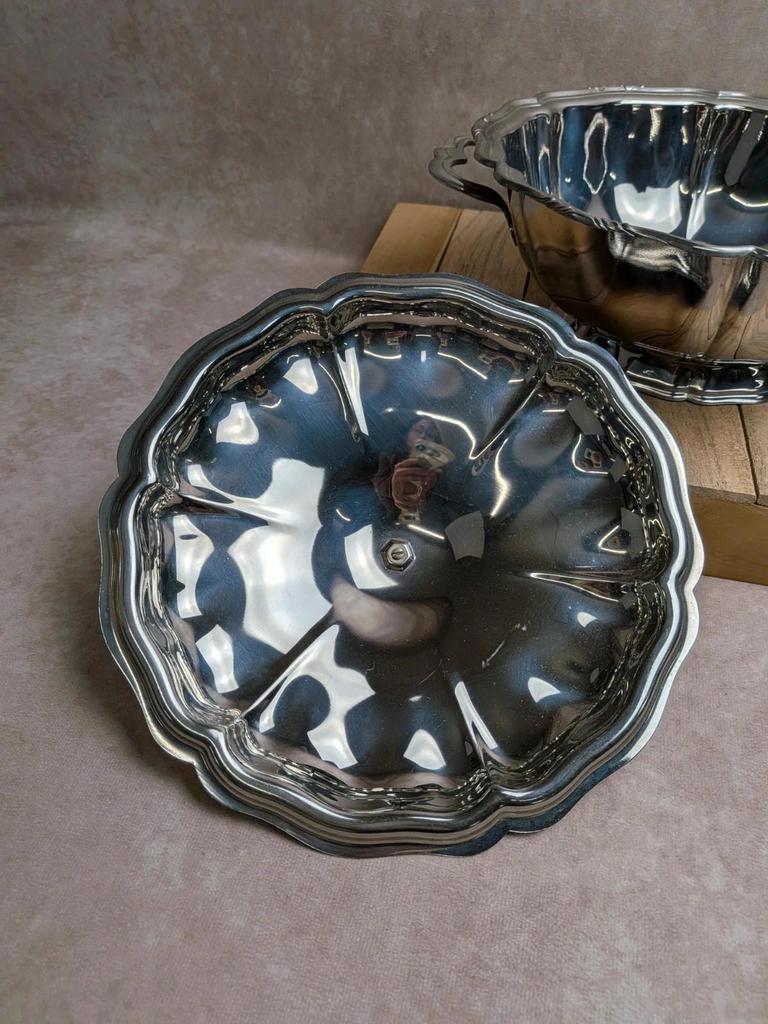 soupière ancienne en métal argenté style louis xv