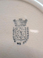 Lot de 9 assiettes anciennes en terre de fer – Opaque de Bordeaux – décor floral peint main
