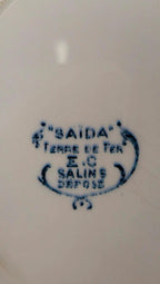 Assiette ancienne en terre de fer Salins modèle Saïda décor bleu