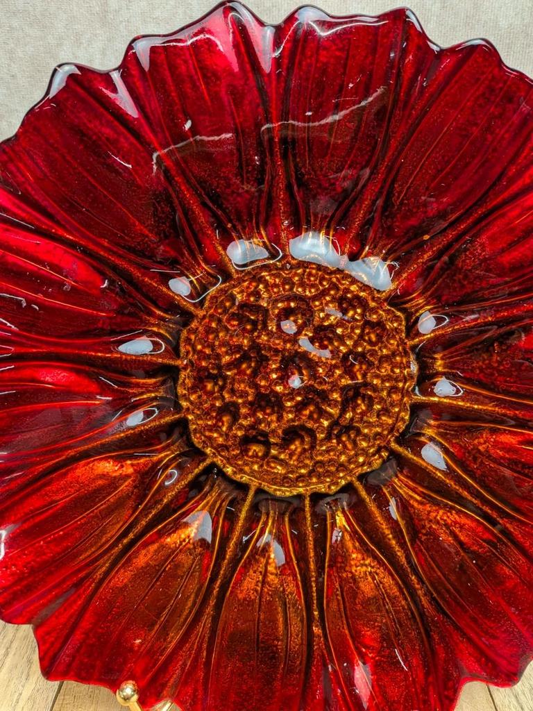Assiette vintage en verre rouge ambré