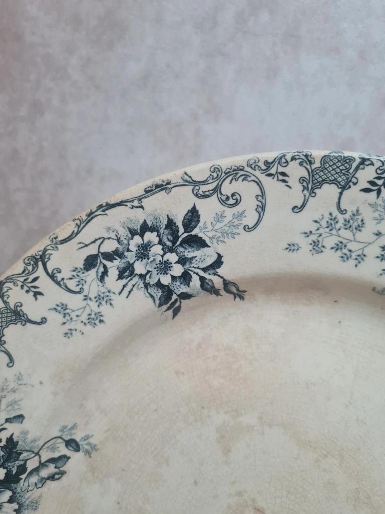 Plat ancien Terre de Fer Hb & Cie Choisy-le-roi modèle Floreal 32 cm
