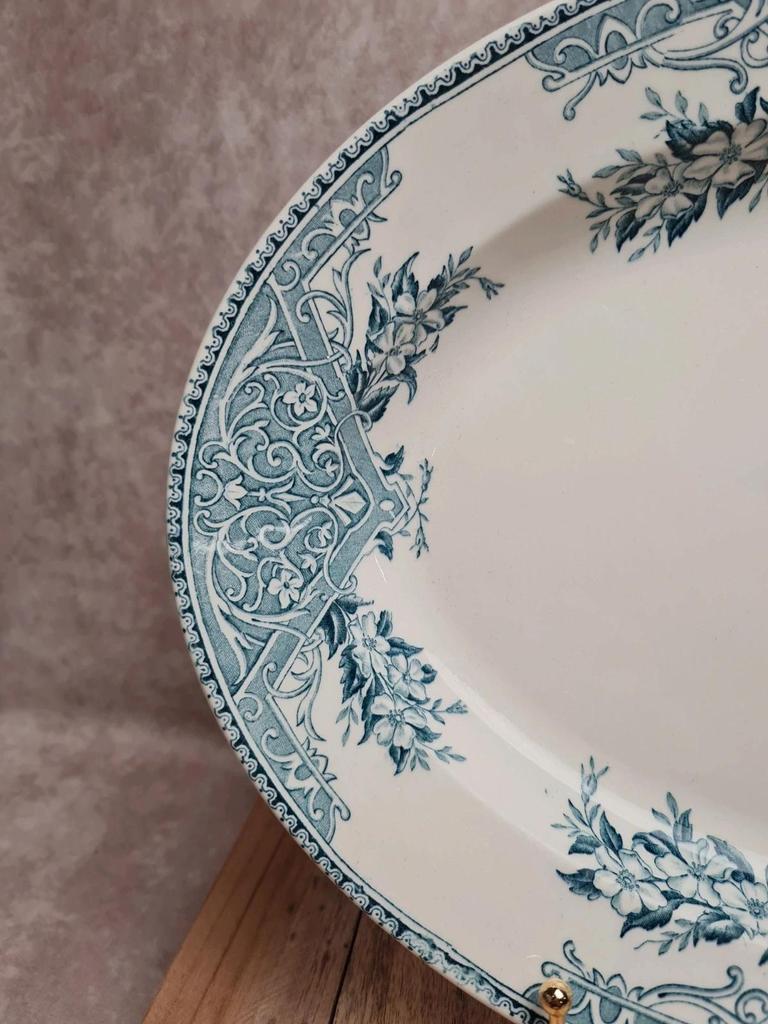 Plat ovale ancien terre de fer Alice Boch Frères Keramis Bkf décor bleu Art Nouveau