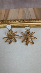 Boucles d’oreilles clips vintage fleurs dorées strass
