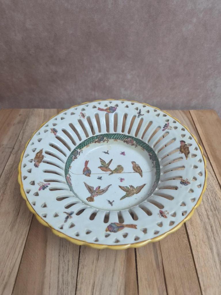 Coupe ajourée en porcelaine Fabienne Jouvin Paris – décor oiseaux