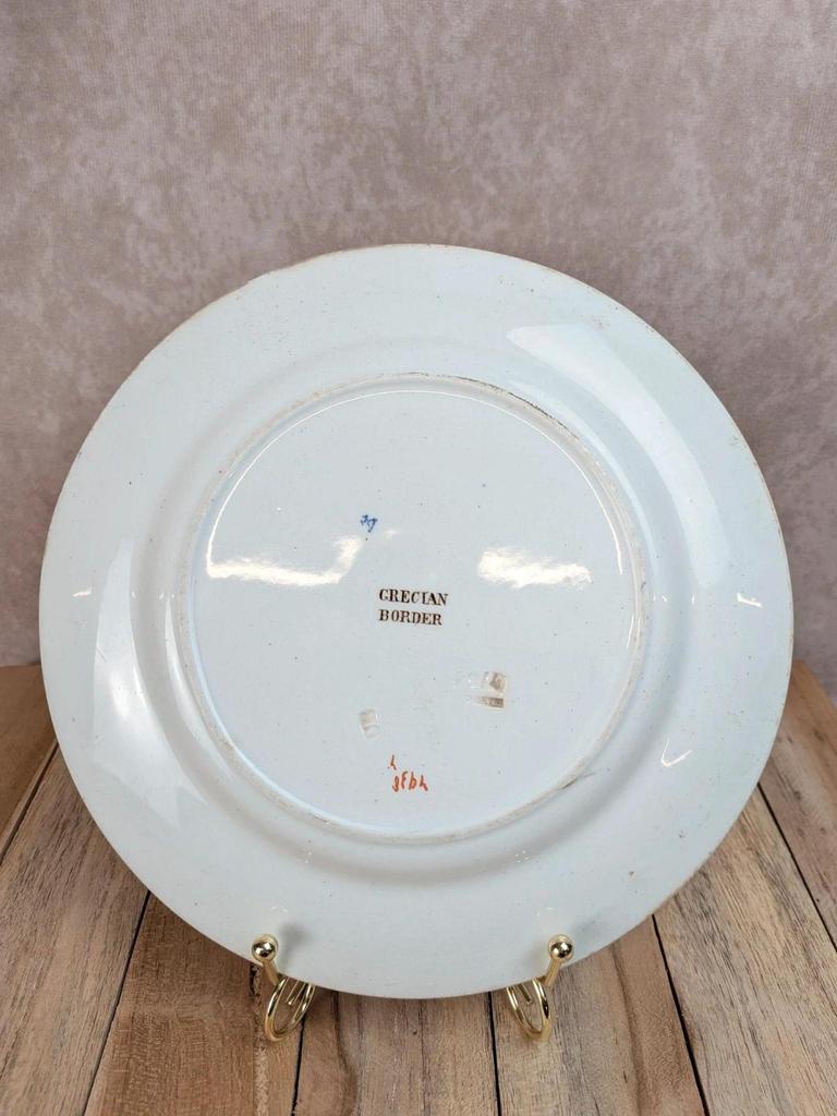 Assiette ancienne en terre de fer – Grecian Border – Faïence anglaise Xixe