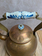 Bouilloire vintage en cuivre et porcelaine – Portugal