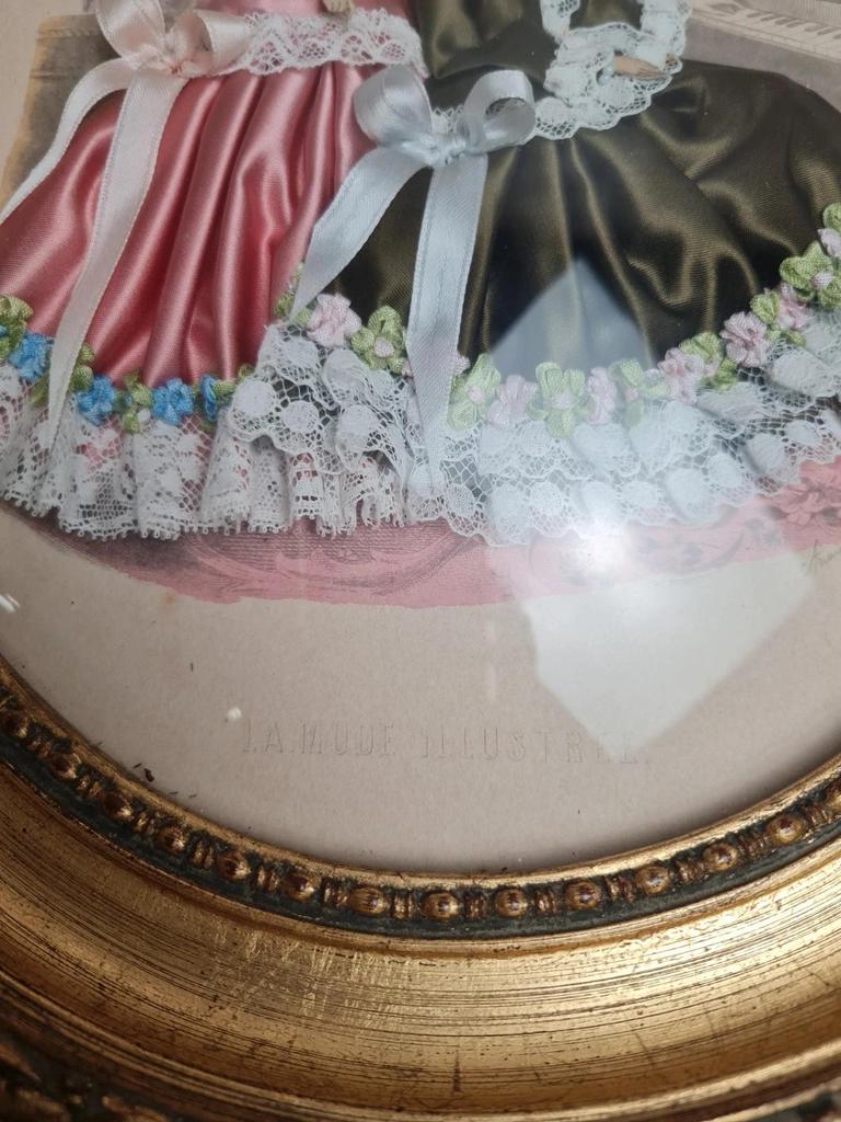 Cadre ovale vintage verre bombé “la Mode Illustrée” Anaïs Toudouze