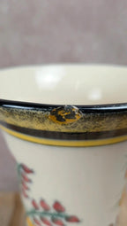 Vase ancien Henriot Quimper décor floral breton