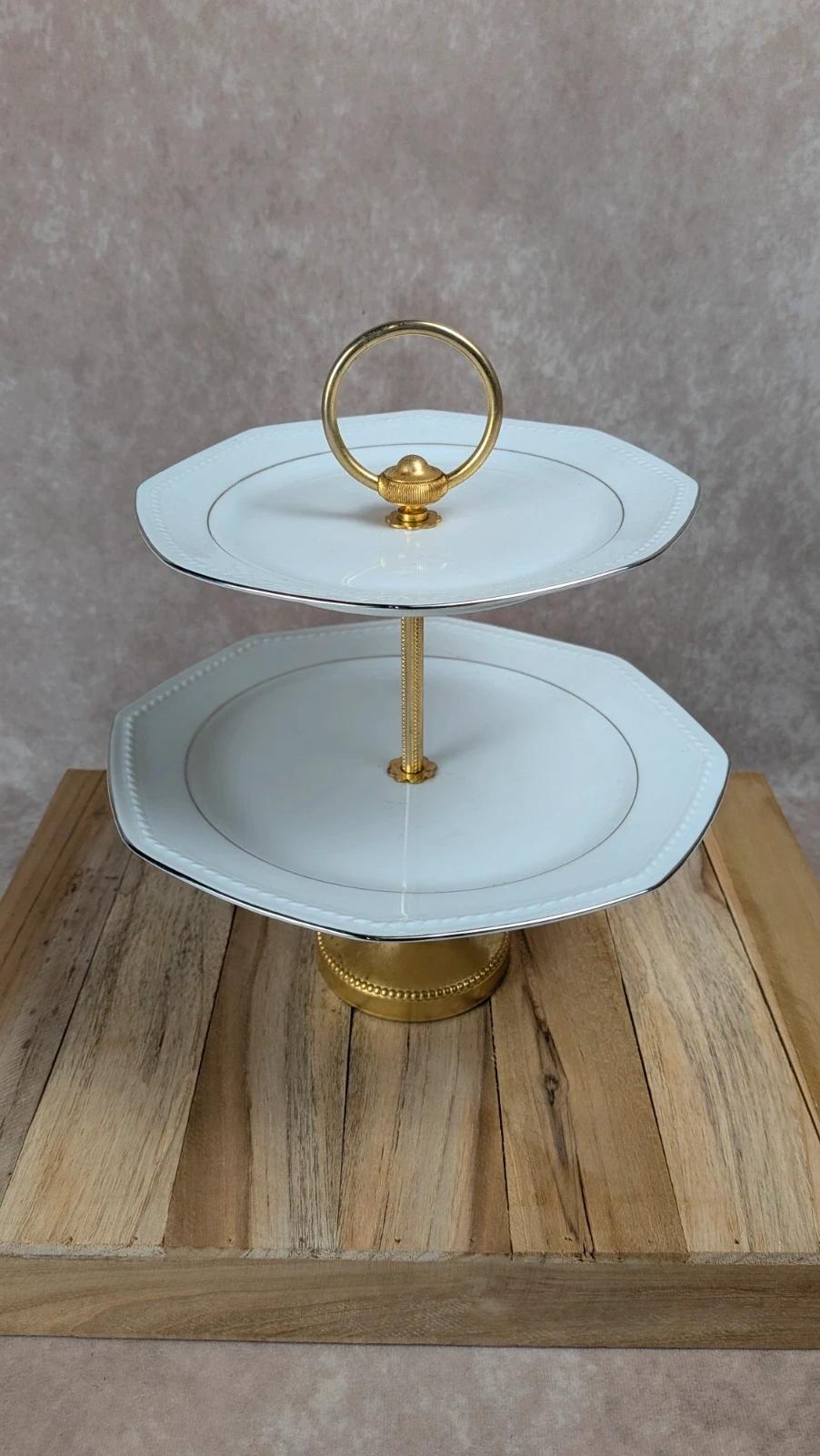 Serviteur 2 étages en porcelaine Schirnding Bavaria doré vintage
