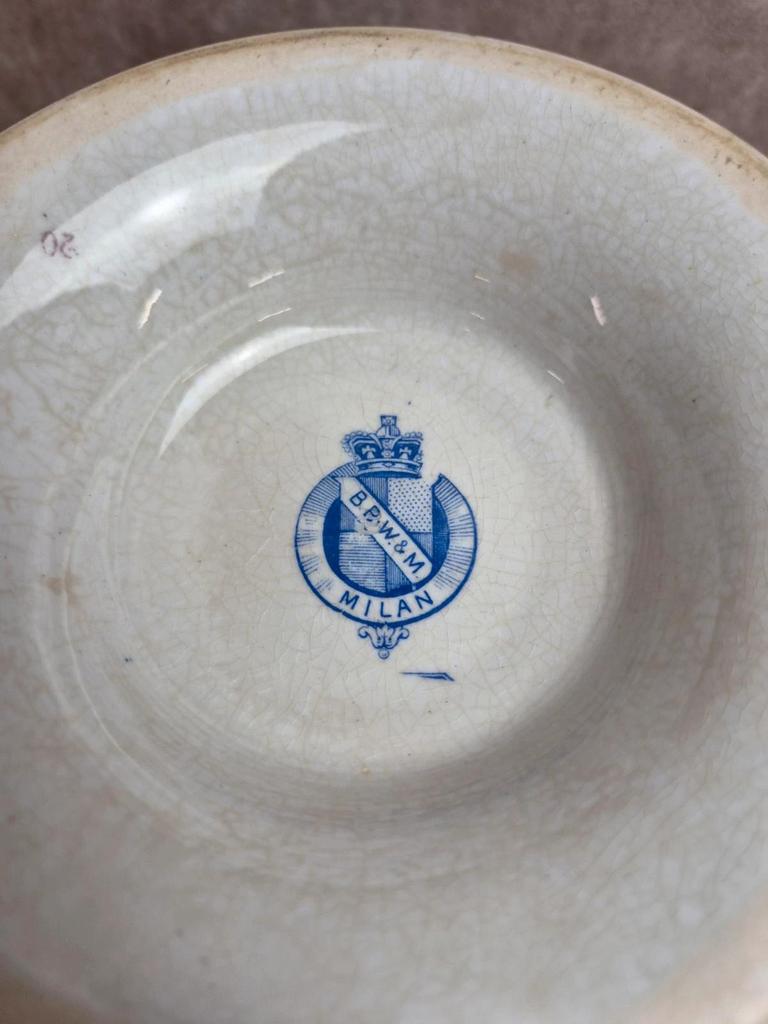 Grand saladier ancien anglais B.p.w.&m. Milan – Terre de fer