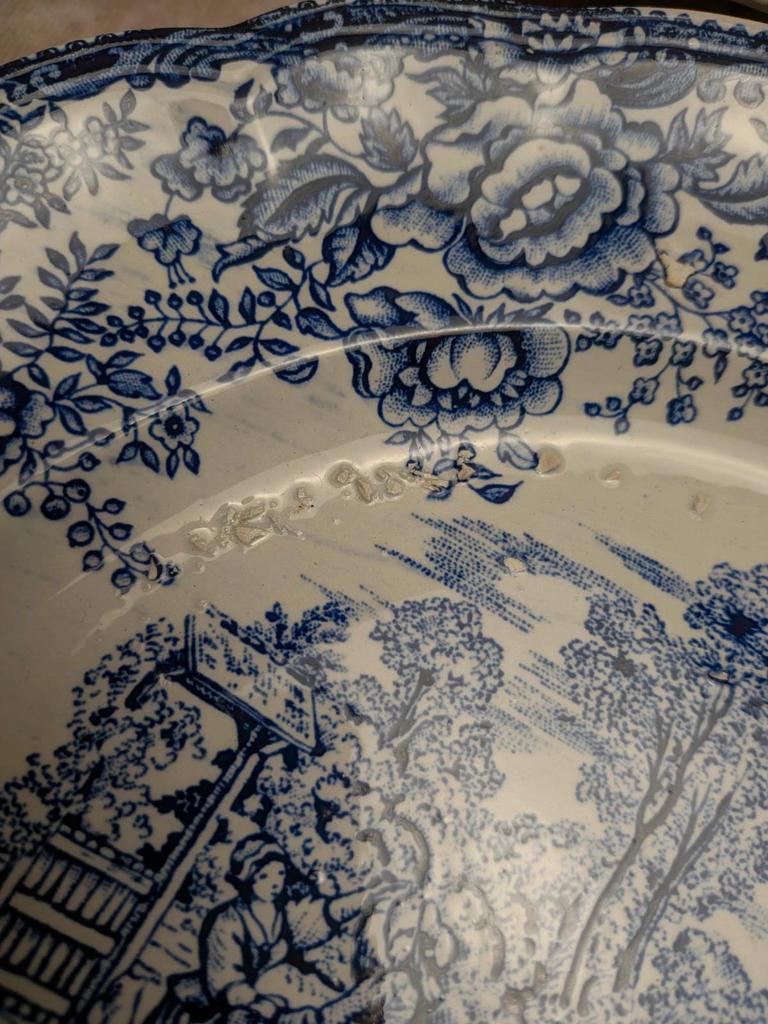 Lot de 12 assiettes plates Terre de fer Bp – Décor bleu toile de Jouy