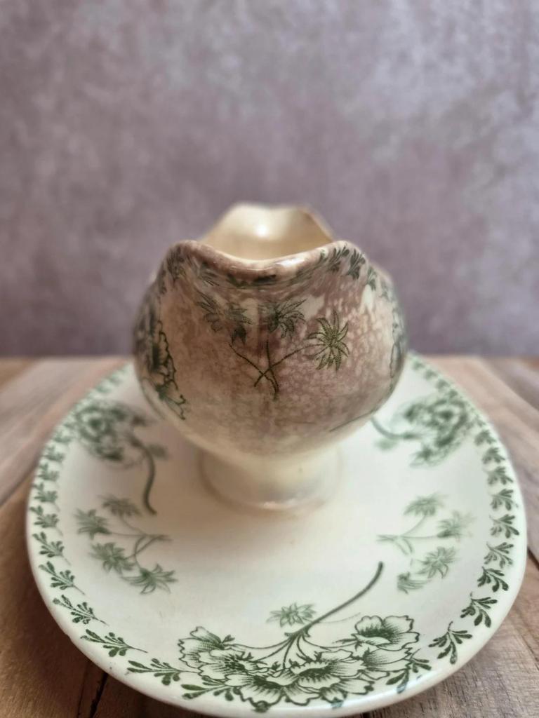 Saucière ancienne terre de fer, Sarreguemines modèle Palmyre