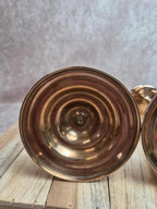 Paire de bougeoirs anciens en laiton massif – Élégance classique et intemporelle