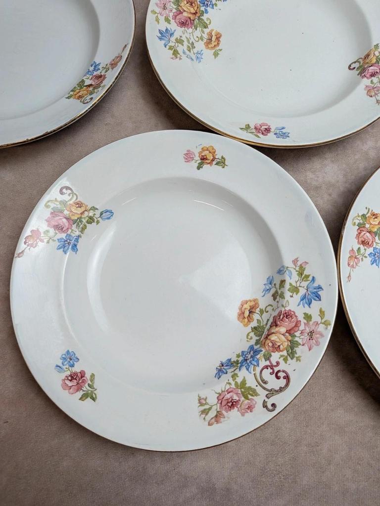 Lot de 8 assiettes creuses anciennes Faïencerie d’onnaing
