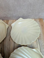 Lot de 4 coquilles Saint-jacques anciennes en céramique émaillée