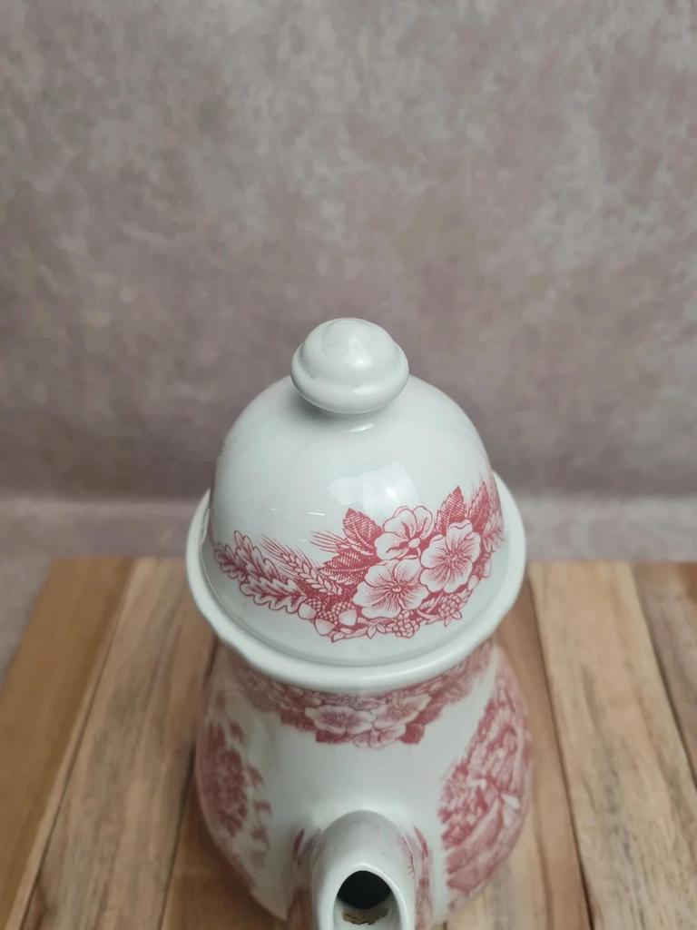 Théière / cafetière anglaise vintage J. Broadhurst “the Constable Series” décor rouge toile de jouy