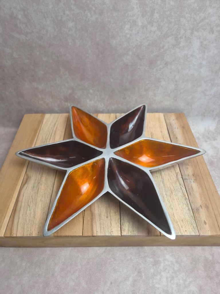 Grande coupe étoile vintage en aluminium émaillé orange et brun