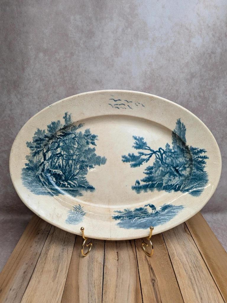 Grand plat ovale Terre de Fer Jules Vieillard Bordeaux modèle aquatique